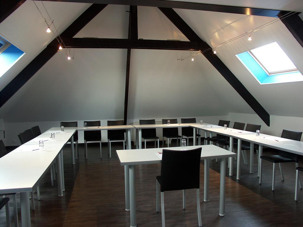 לה מאנש Hotel Restaurant Seminaires La Foresterie מראה חיצוני תמונה