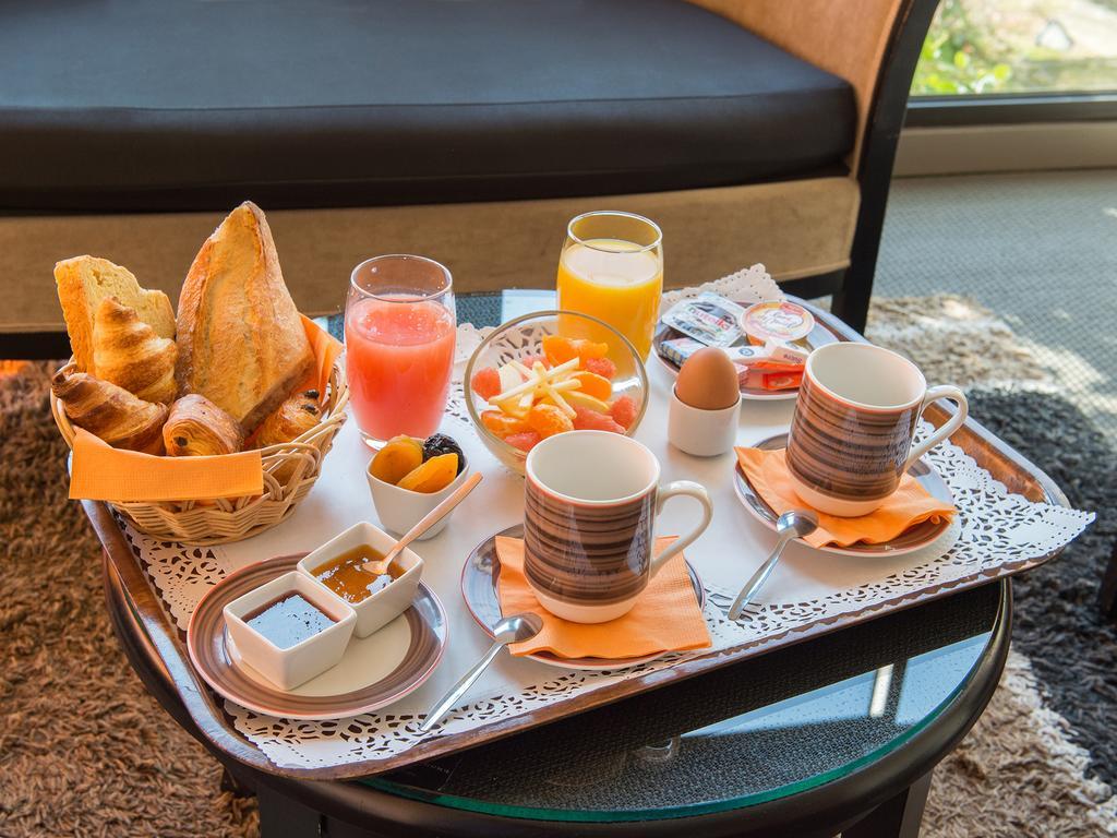 לה מאנש Hotel Restaurant Seminaires La Foresterie מראה חיצוני תמונה
